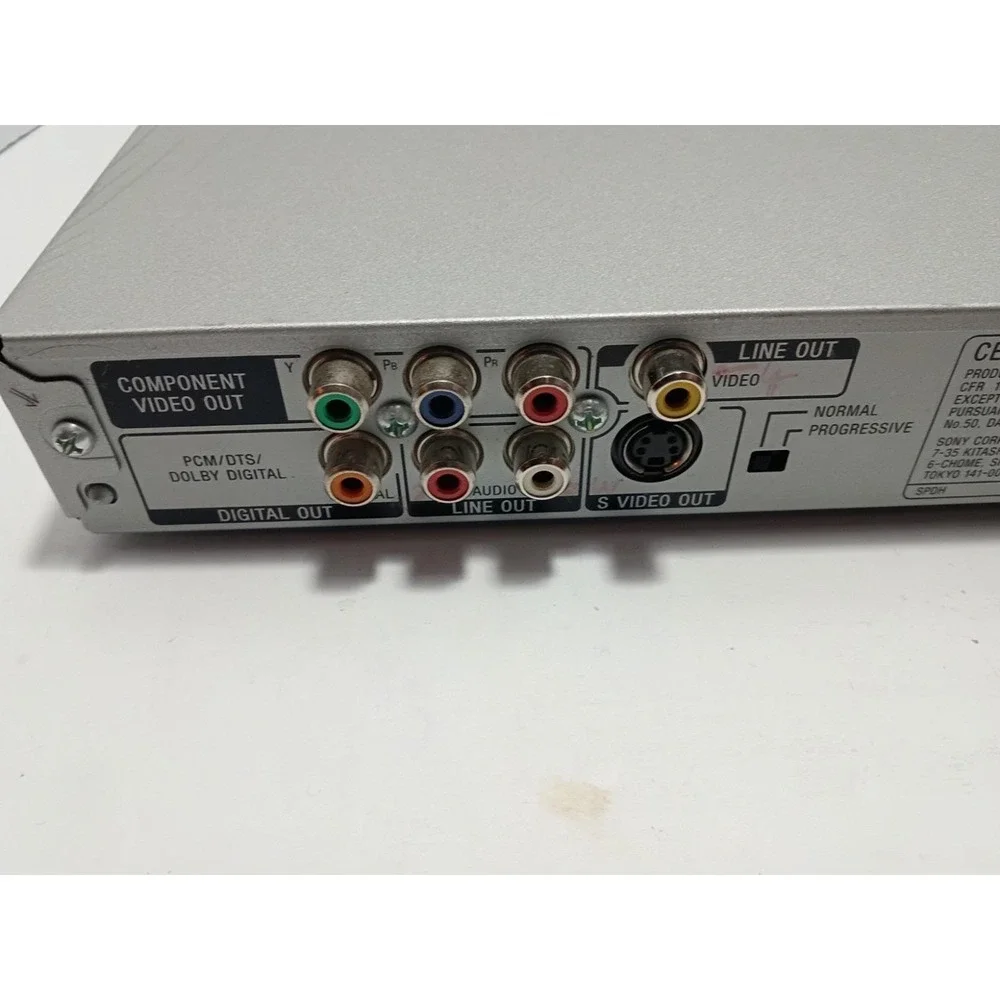 Sony DVP-ns575p DVD player comes with remote and cables works great